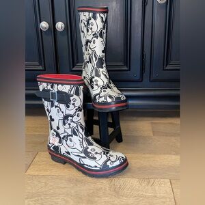 Bob's by Sketchers US size 8. Stylish Women's Black and Red Rain Boots